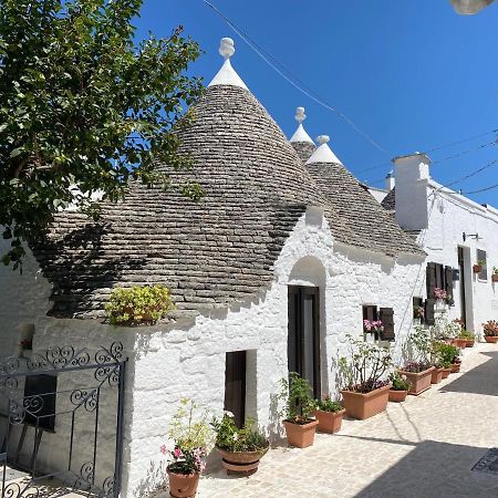 Trullo "Vicolo Fiorito" Villa Alberobello Buitenkant foto