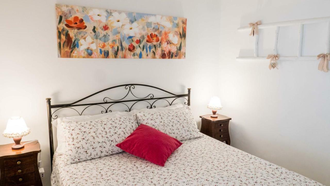 Trullo "Vicolo Fiorito" Villa Alberobello Buitenkant foto
